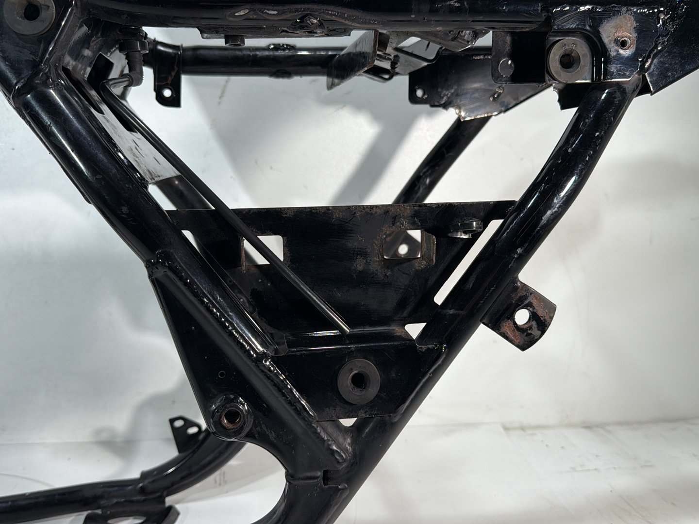 2007 Harley Touring FLHTCU Electra Glide Ultra OEM Body Main Frame Chassis CLN CLR