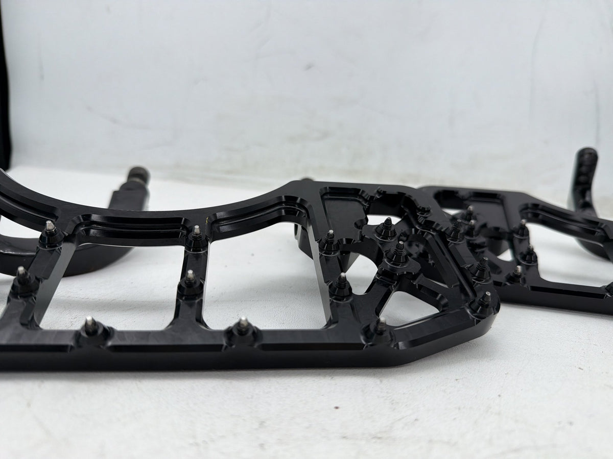 06 Harley Street Glide Touring Left Right Driver Floorboard Foot Rest CNC Billet