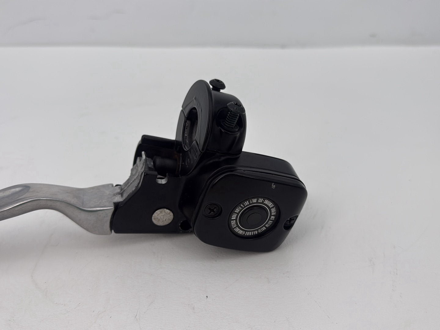 2003 Harley Sportster XL1200C 1200 Custom Anniversary OEM Front Right Brake Lever Master Cylinder