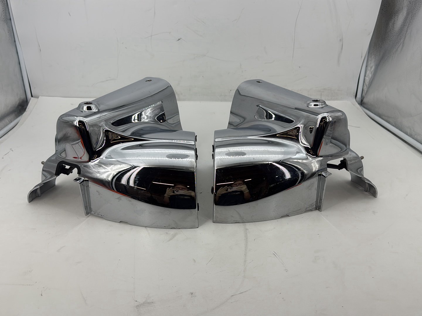 2011 Harley Road King Touring FLHRC Classic OEM Left & Right Headlamp Nacelle Covers