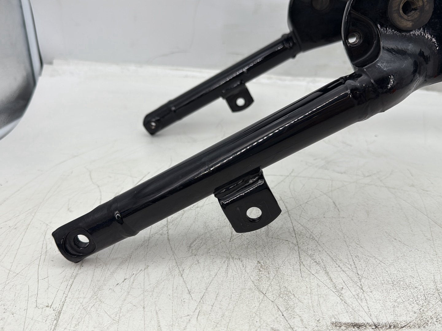 2012 Harley Street Glide Touring FLHX OEM Rear Back Sub Frame Rail Bar 48079-09BHP