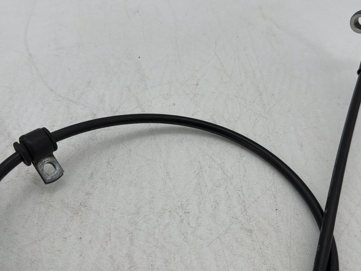 2009 Harley Dyna Street Bob FXDB OEM Front Brake Hose Line Pipe