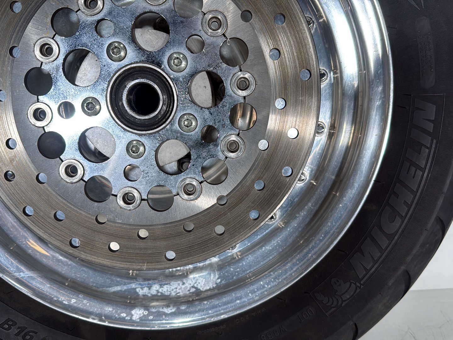1999 - 2006 Harley-Davidson Touring CVO Screamin Eagle Road King Front & Rear Wheel Rim Tire 43750-03