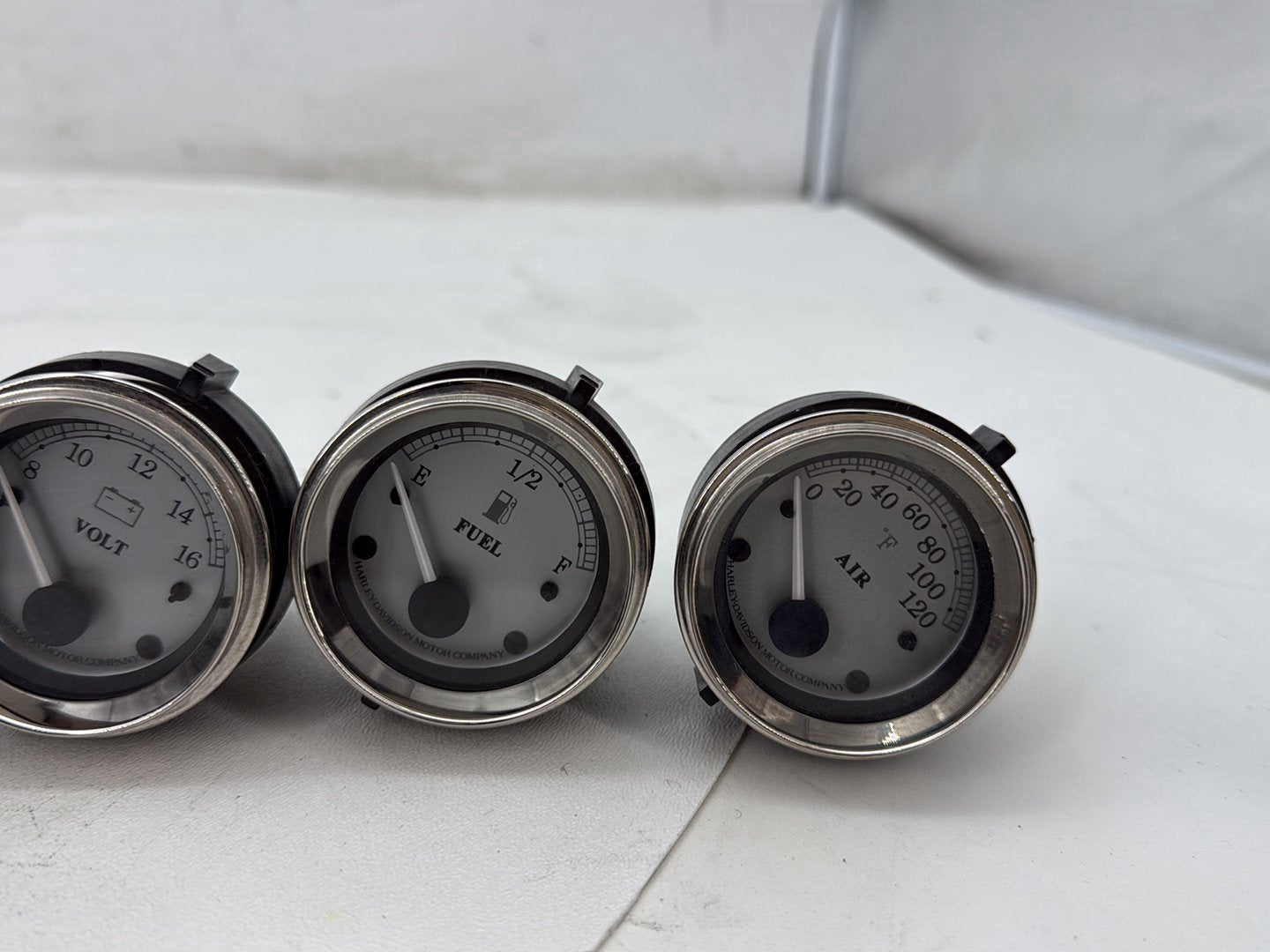 2007 Harley Street Glide Touring FLHX OEM Air Oil Volt Fuel Tacho Speedo Gauges