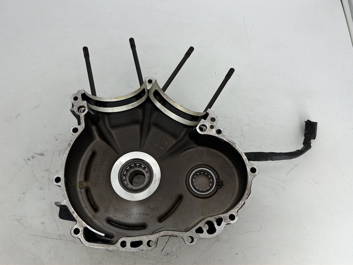2017 Harley Touring FLHXS Street Glide OEM Crankcase Shaft Engine Motor Cover