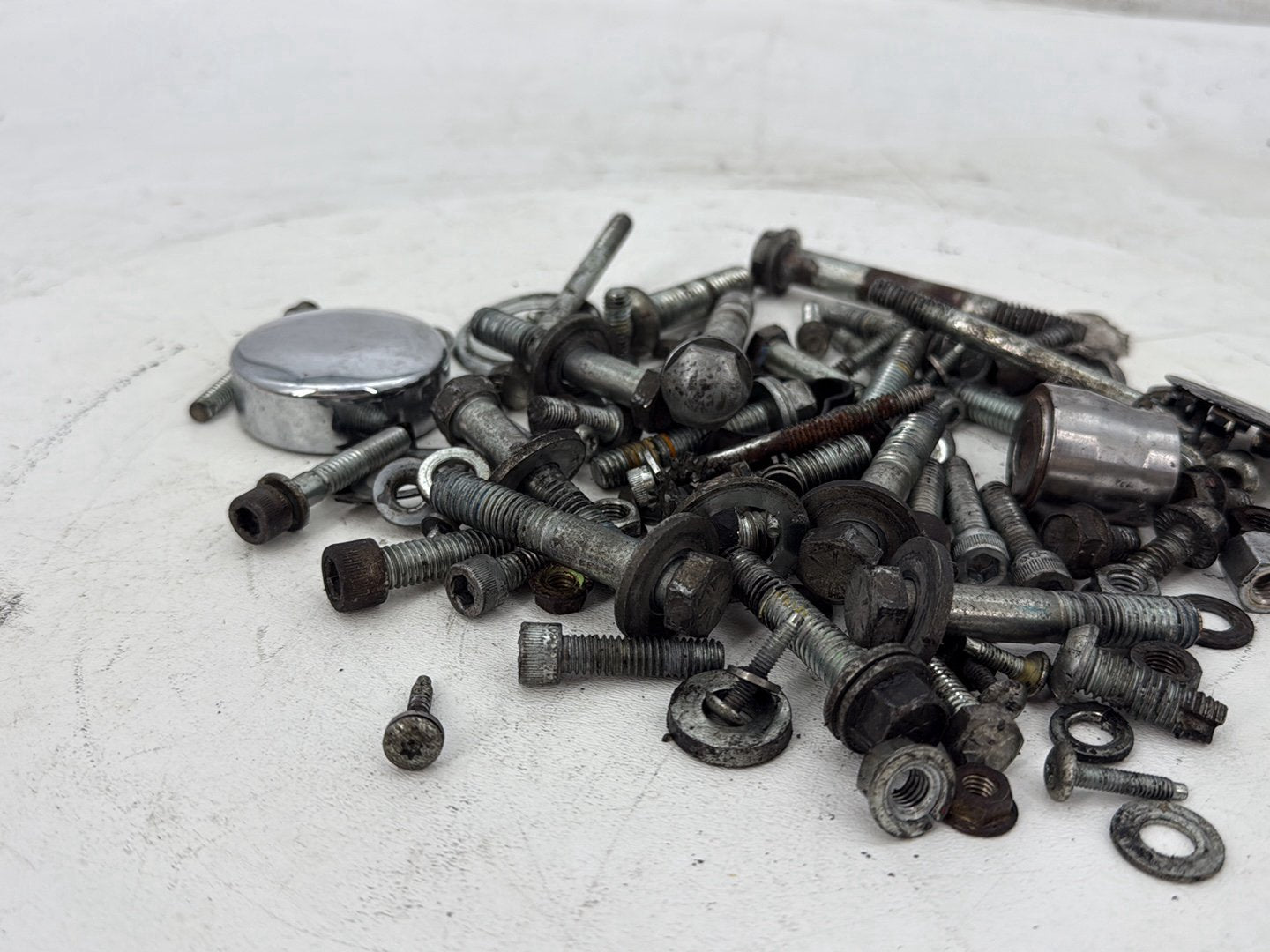 2006 Harley Dyna Super Glide Custom FXDCI OEM Hardware Bolts Nuts & Brackets