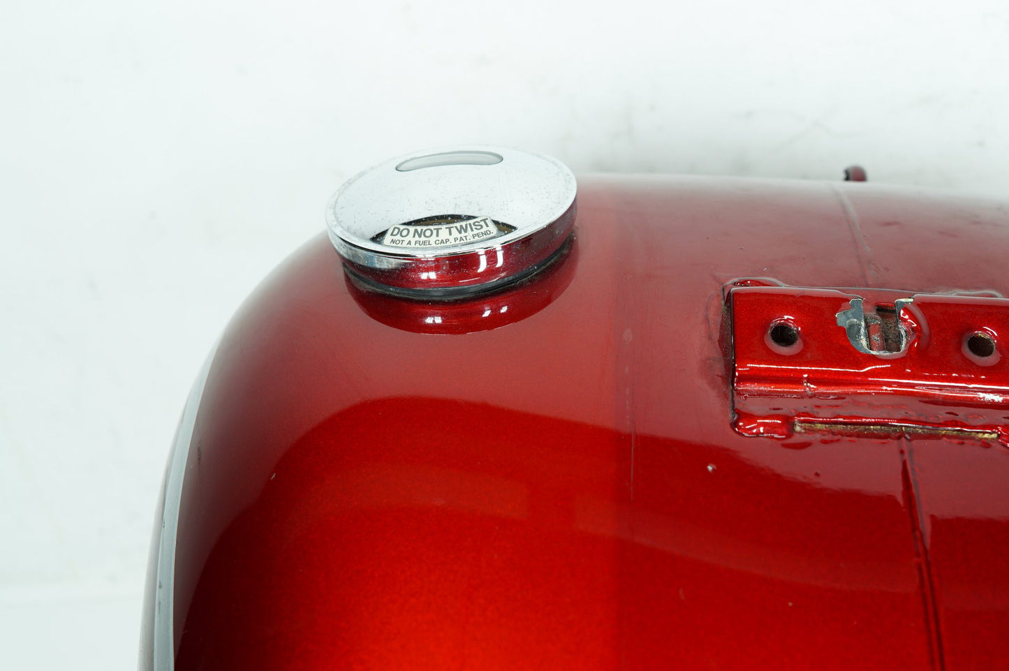1999 - 2006 Harley-Davidson Softail Fat Boy Fuel Gas Tank Gasoline Reservoir 62180-00D