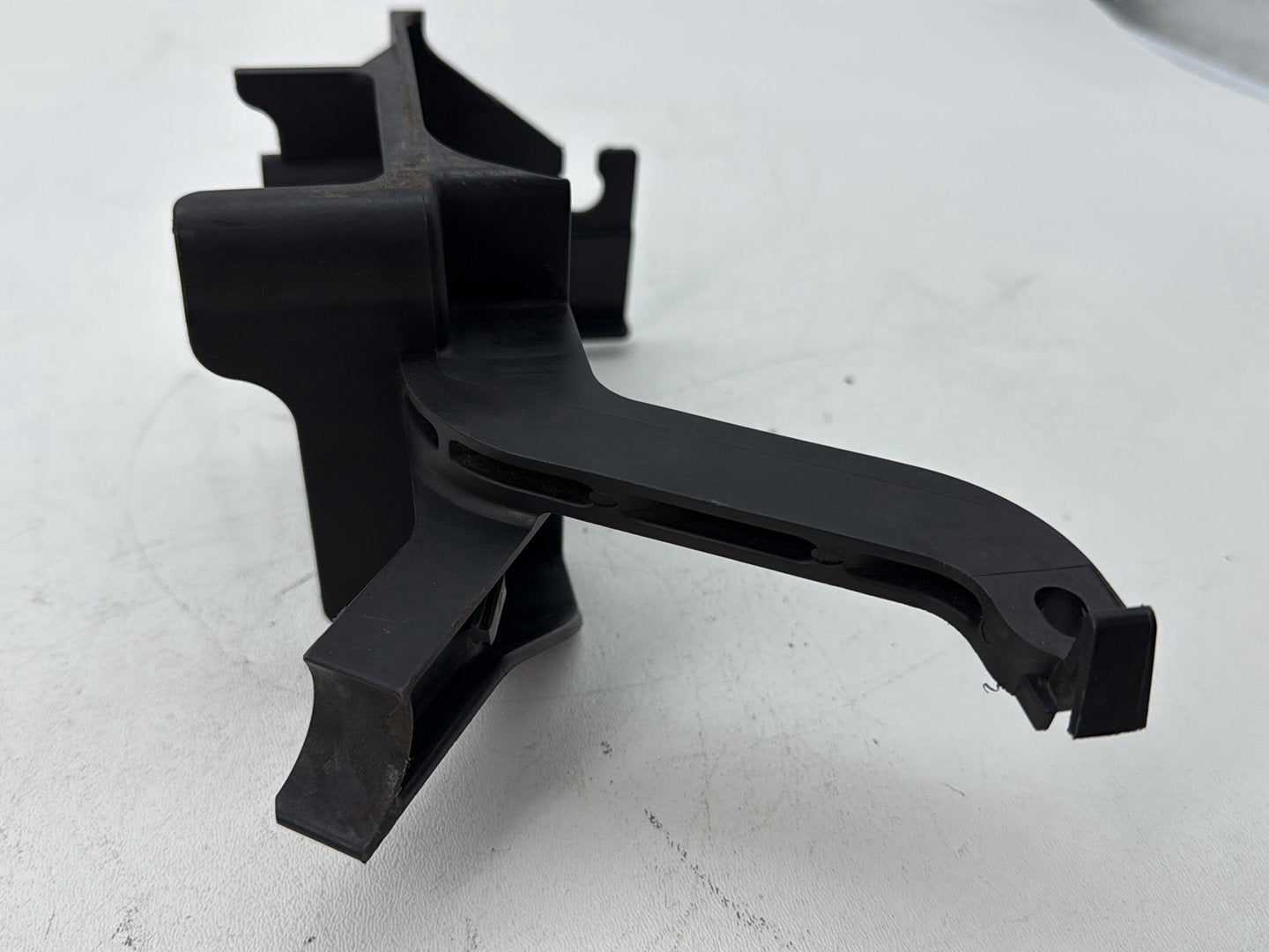 2008 Harley Road King Touring FLHR OEM Battery Tray Bracket Holder Carrier