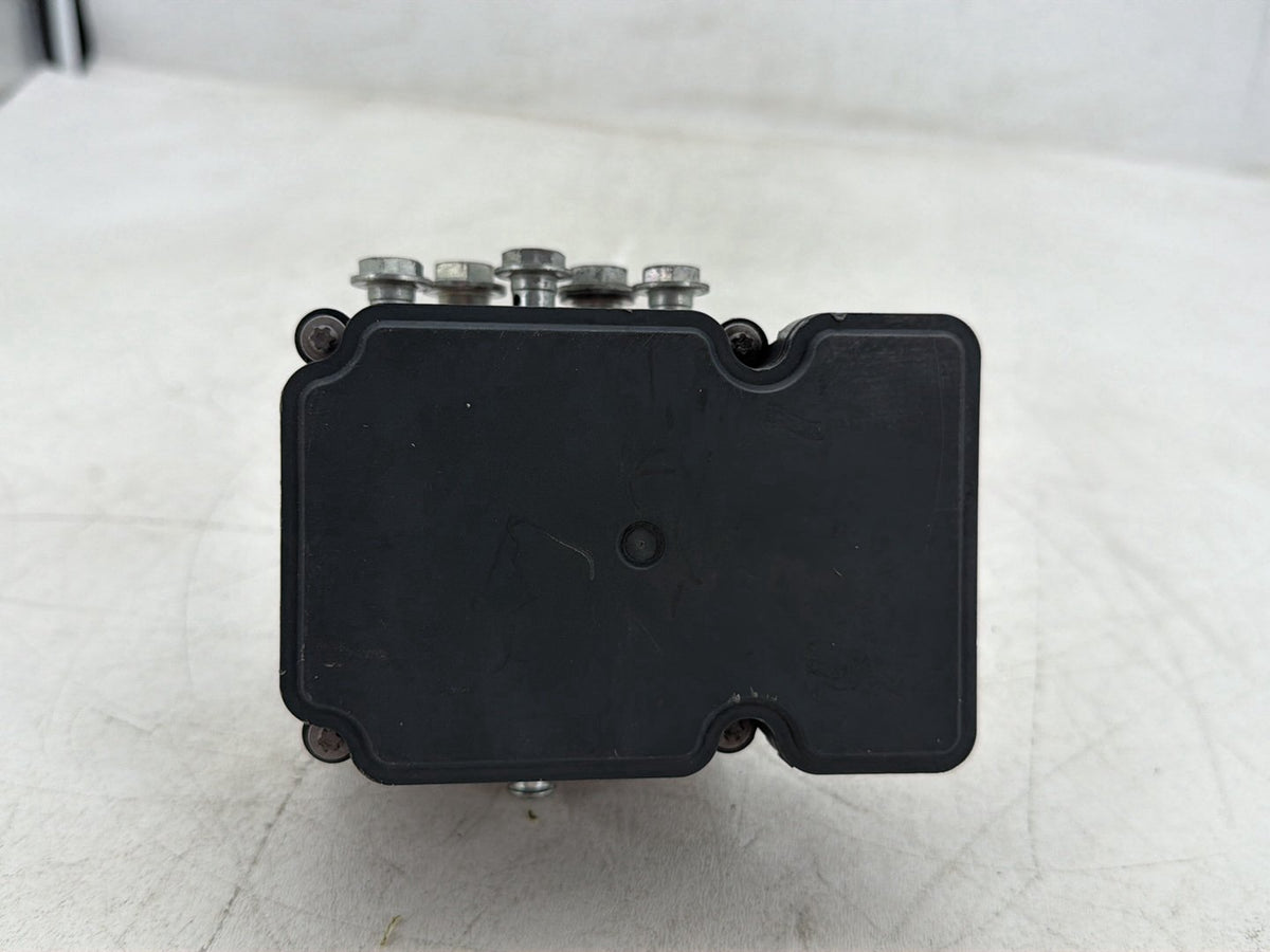 2018 Harley Road Glide Touring FLTRXS OEM ABS Brake Pump & Control Module