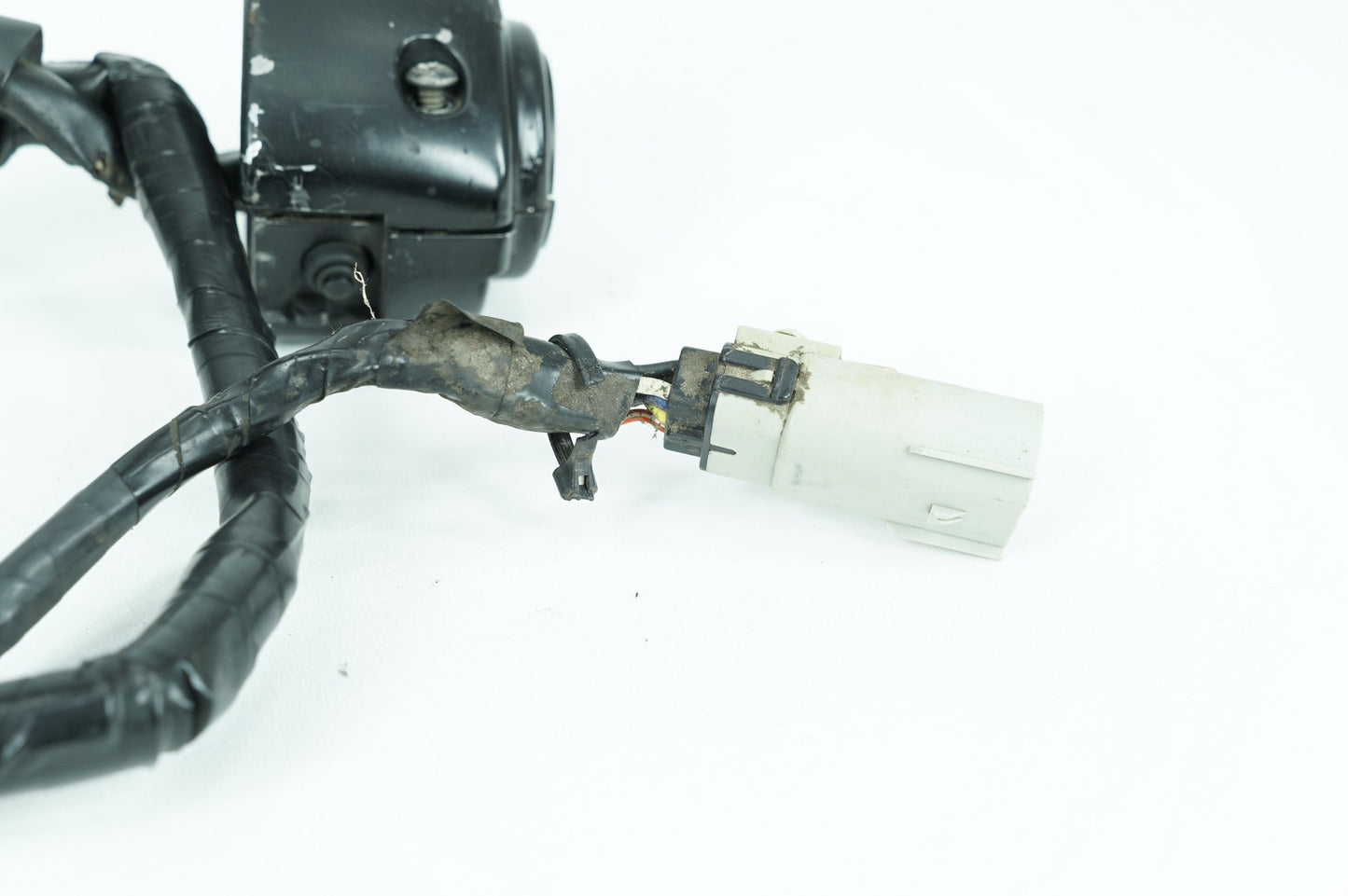 2007 - 2012 Harley-Davidson Softail Standard Left Turn Signal Headlight Switches Controls  	71682-06
