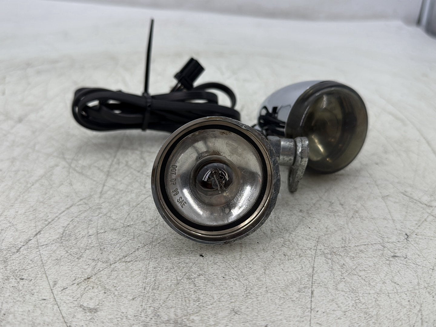 2012 Harley Dyna Super Glide Custom FXDCI OEM Front Left Right Turn Signal Indicators