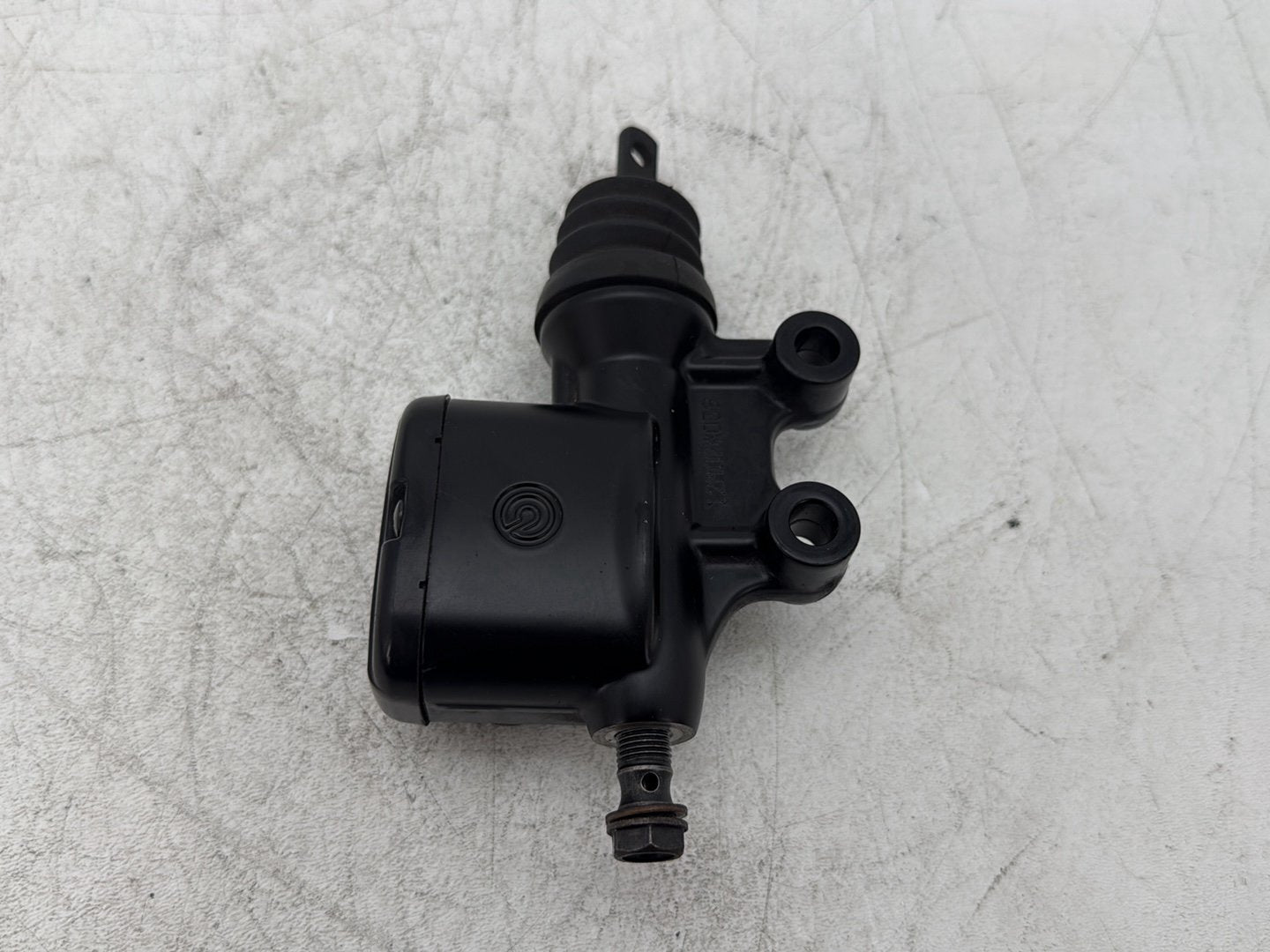 2013 Harley Electra Glide Touring Ultra FLHTCUI OEM Rear Brake Master Cylinder Reservoir