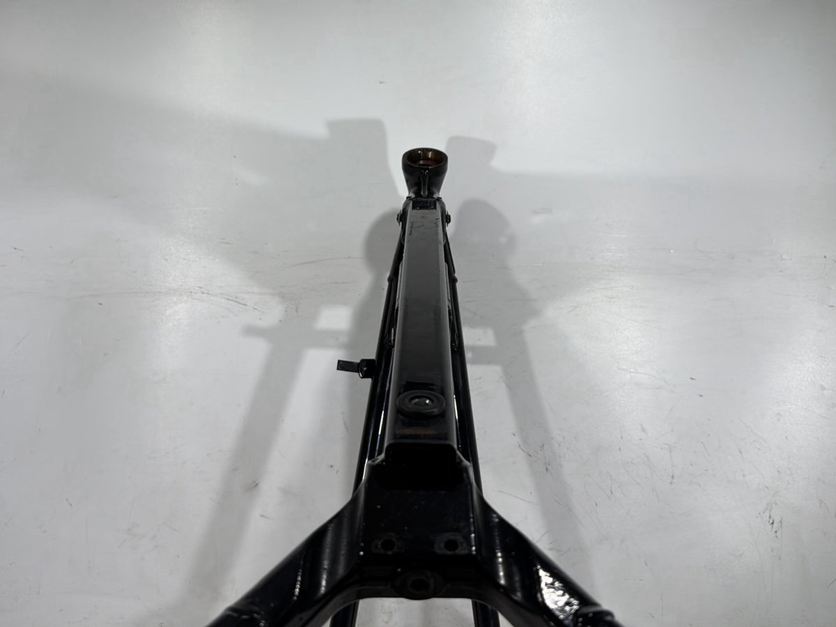 2005 Harley Softail Fat Boy FLSTF OEM Body Main Frame Chassis SLVG 47008-00C