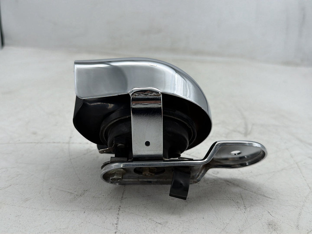 2005 Harley Softail Fat Boy FLSTF OEM Horn Signal Klaxon Chrome Cover