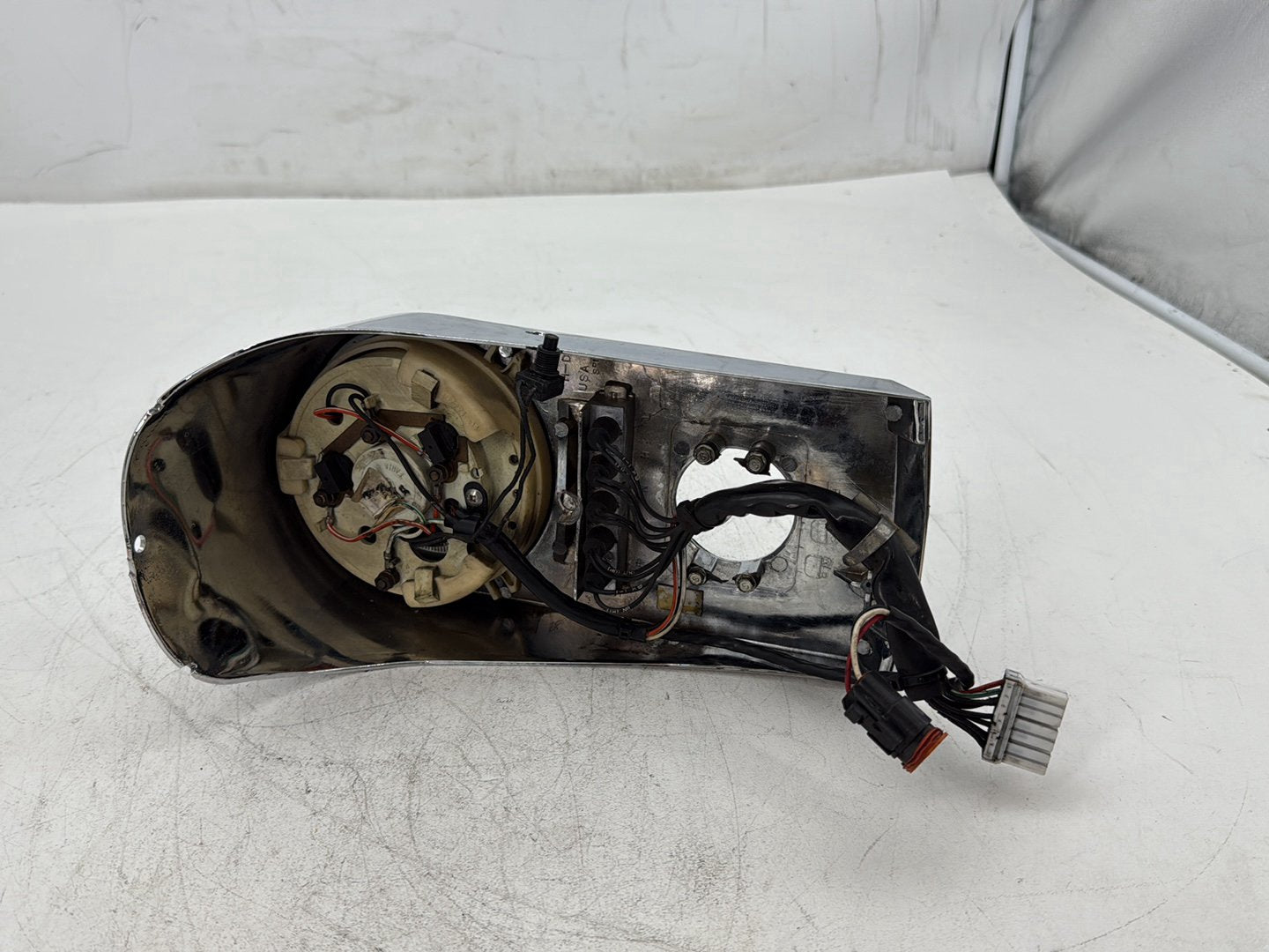 1997 Harley Softail Fat Boy Fuel Tank Dash Console Speedometer NOKey BROKEN 69K