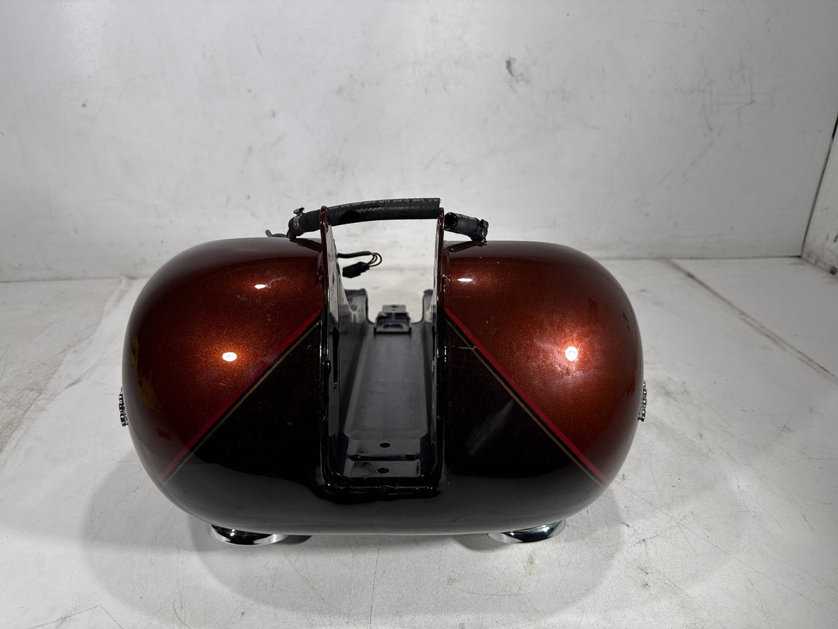 2011 Harley Softail Deluxe OEM Fuel Gas Tank Gasoline Reservoir w/ Pump Sending