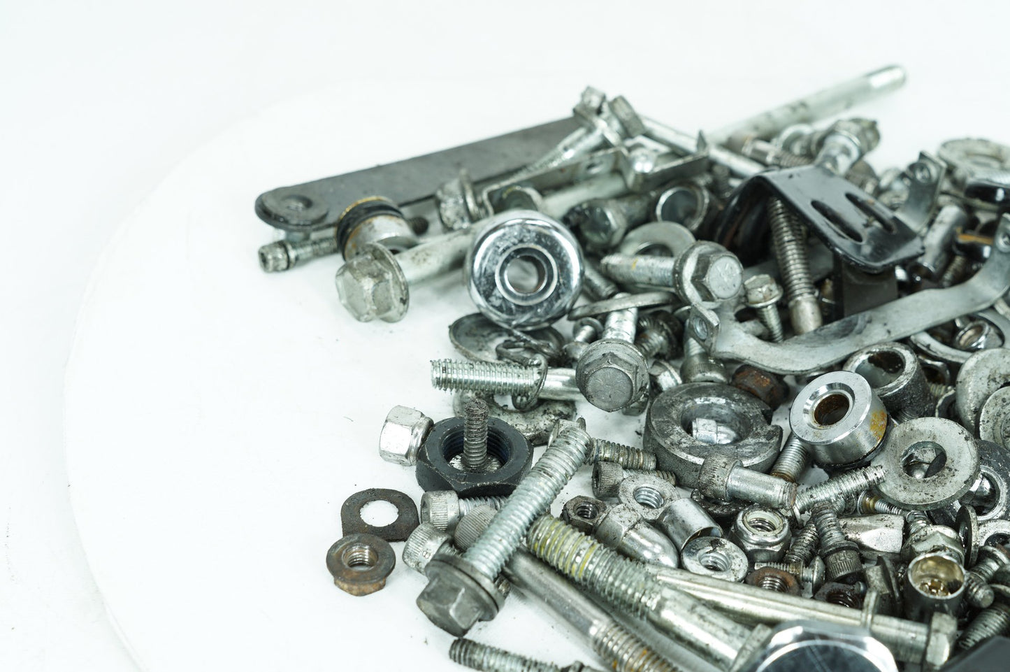 1999 - 2006 Harley-Davidson Softail Deluxe Hardware Bolts Nuts & Brackets