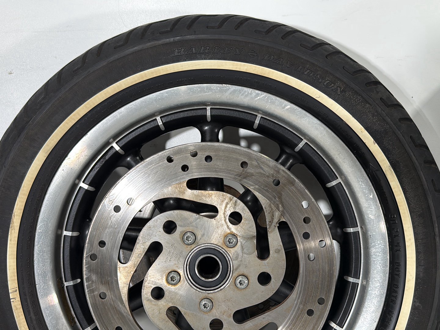 1999 - 2006 Harley-Davidson Touring Electra Glide Classic Front & Rear Wheel Rim Tire 43402-00B