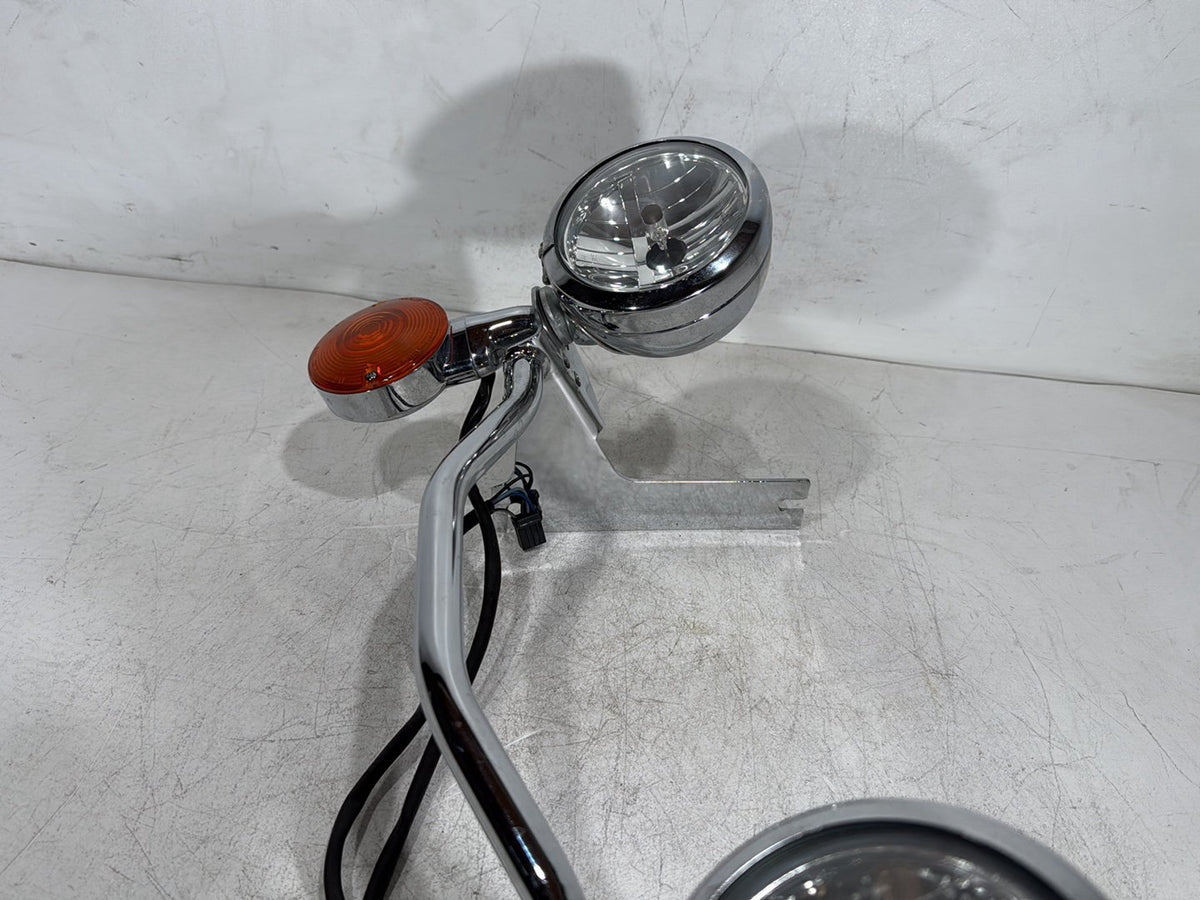 2007 Harley Electra Glide Touring OEM Front Turn Signal Indicators Aux Light Bar