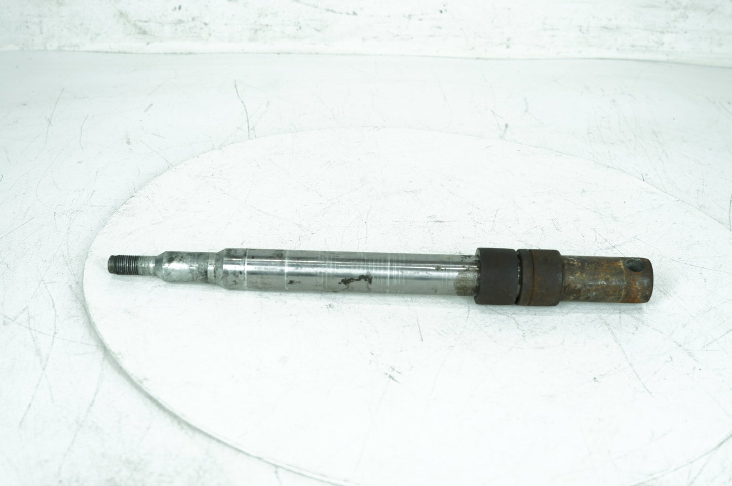 1999 - 2006 Harley-Davidson Touring Electra Glide Front Wheel Axle Bolt Shaft 43364-00