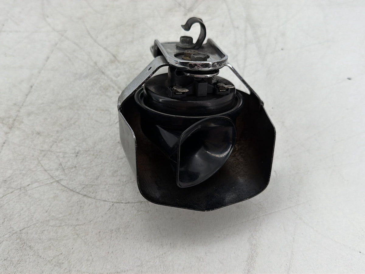 2008 Harley Dyna Fat Bob FXDF OEM Signal Horn Klaxon Beep