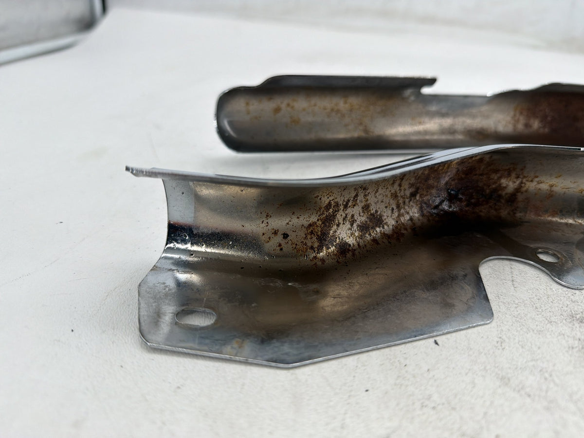 2002 Harley Electra Glide Touring FLHT OEM Rear Left Right Fender Struts Bracket