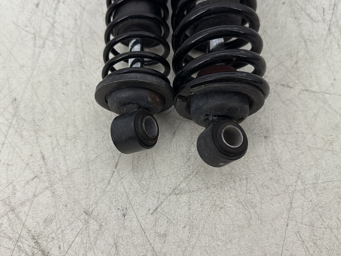 2015 Harley Road Glide Touring FLTRXS OEM Rear Left Right Shock Absorbers