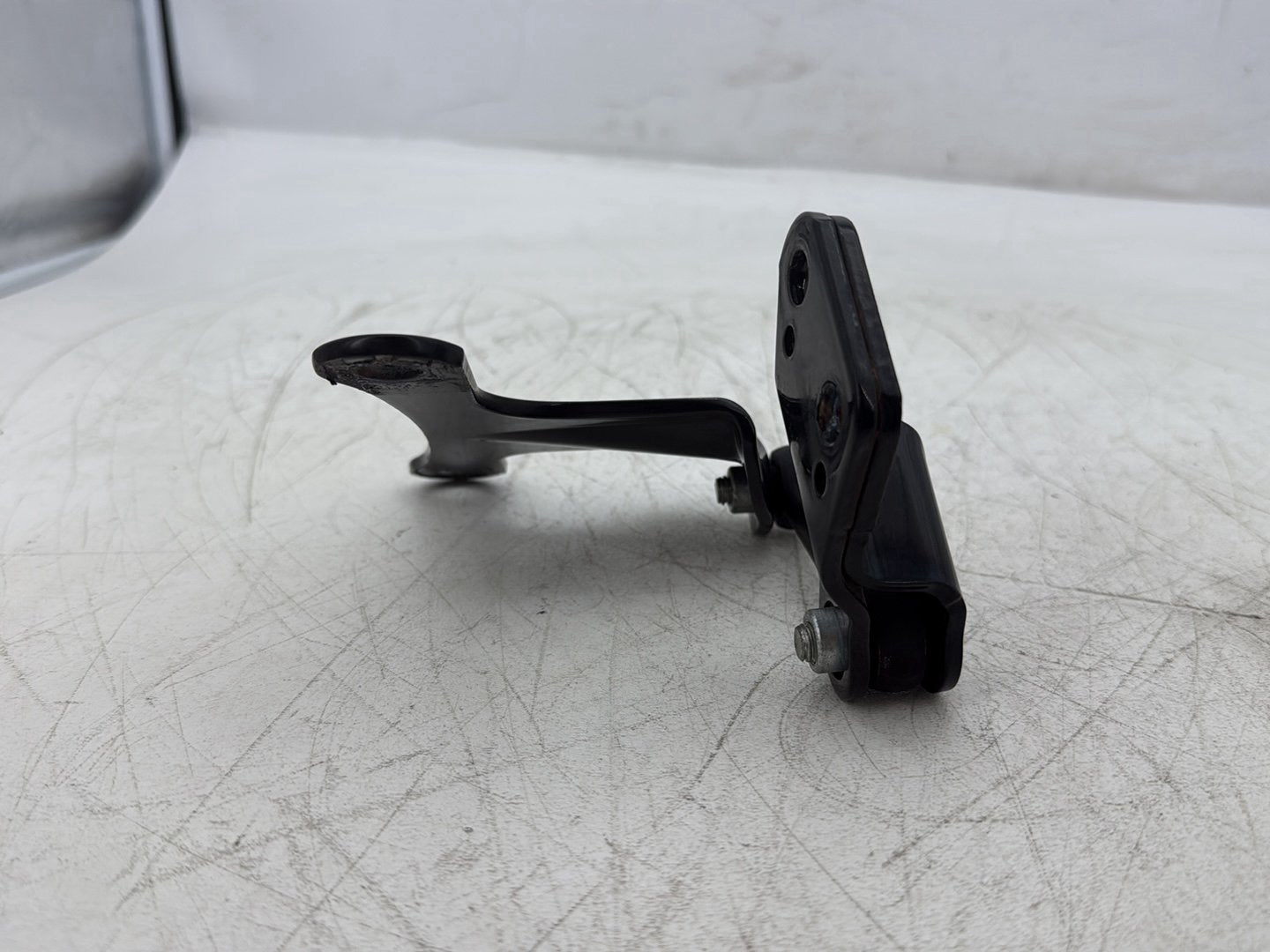 2006 Harley Sportster XL883L 883 Low OEM Mounting Bracket Holder Support Base