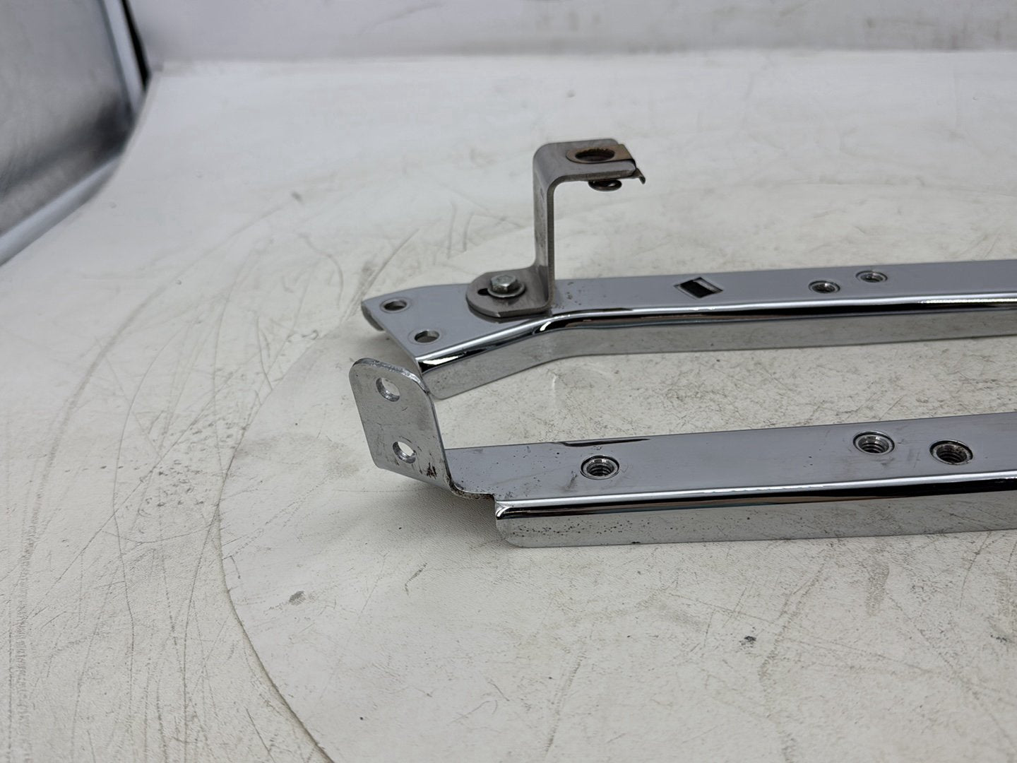 1998 Harley Touring FLHTCUI Electra Glide Ultra OEM Left Right Saddlebag Fender Struts Brackets