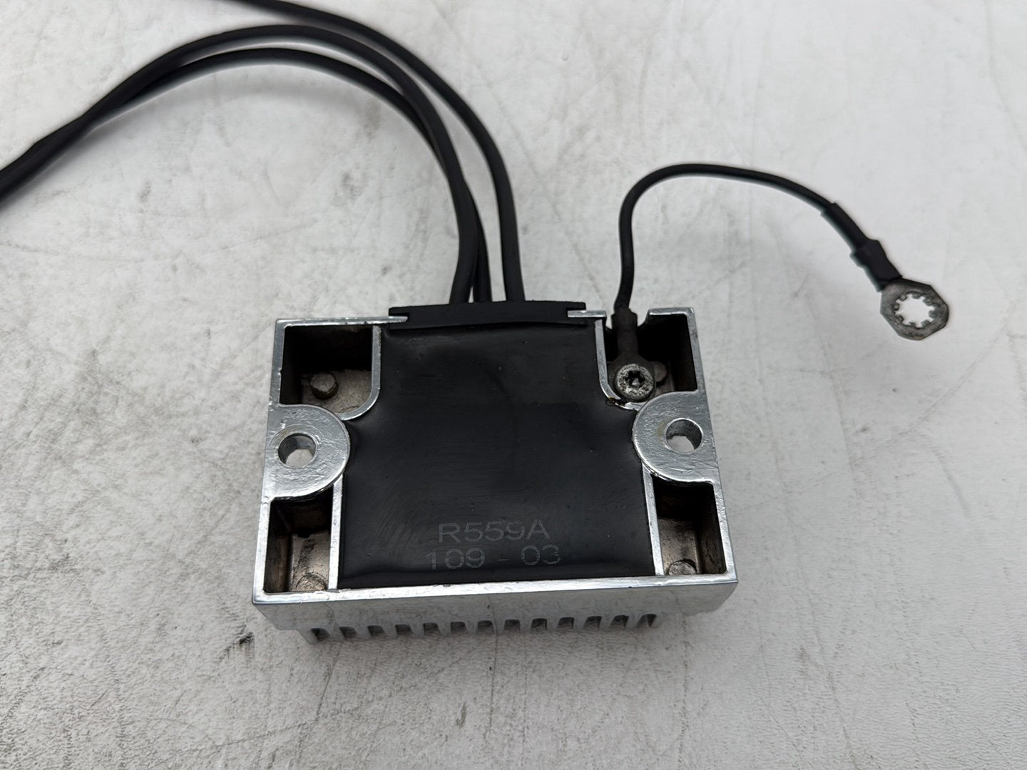 1998 Harley Softail Custom FXSTC OEM Voltage Regulator Rectifier