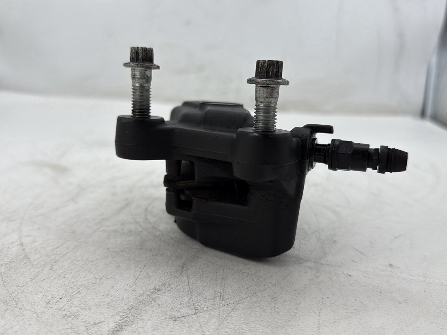 2017 Harley Road Glide Touring FLTRXS OEM Front Right 1 Brake Caliper