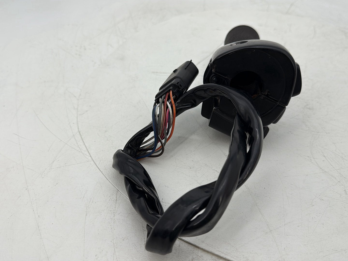 2008 Harley Electra Glide Touring Ultra FLHTCUI OEM Right Engine Start Kill Switches Controls