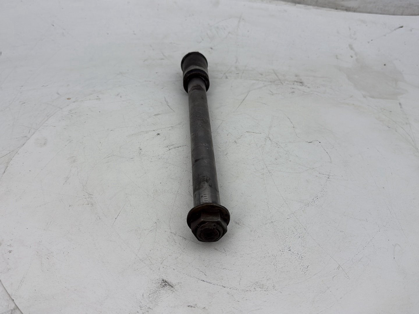 2006 Harley Dyna Super Glide Custom FXDCI OEM Rear Wheel Axle Bolt Shaft