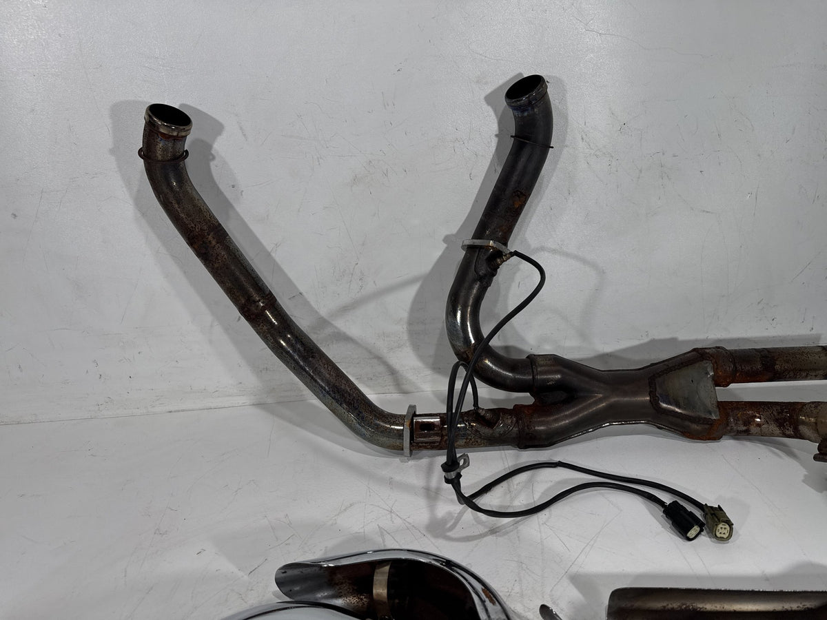 14 Harley Electra Glide Touring Ultra Exhaust Header Pipes Muffler Vance & Hines