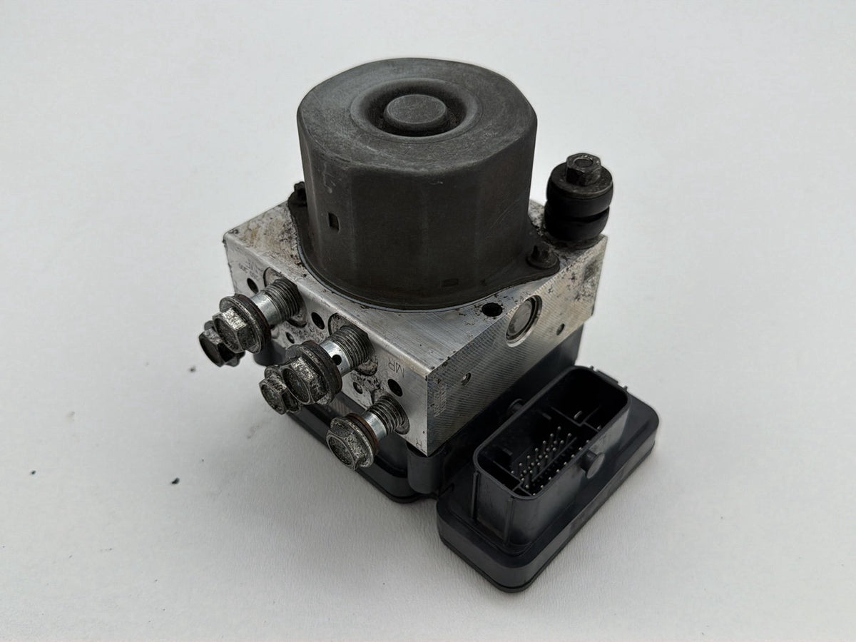2014 Harley Electra Glide Touring Ultra OEM ABS Brake Pump & Control Module