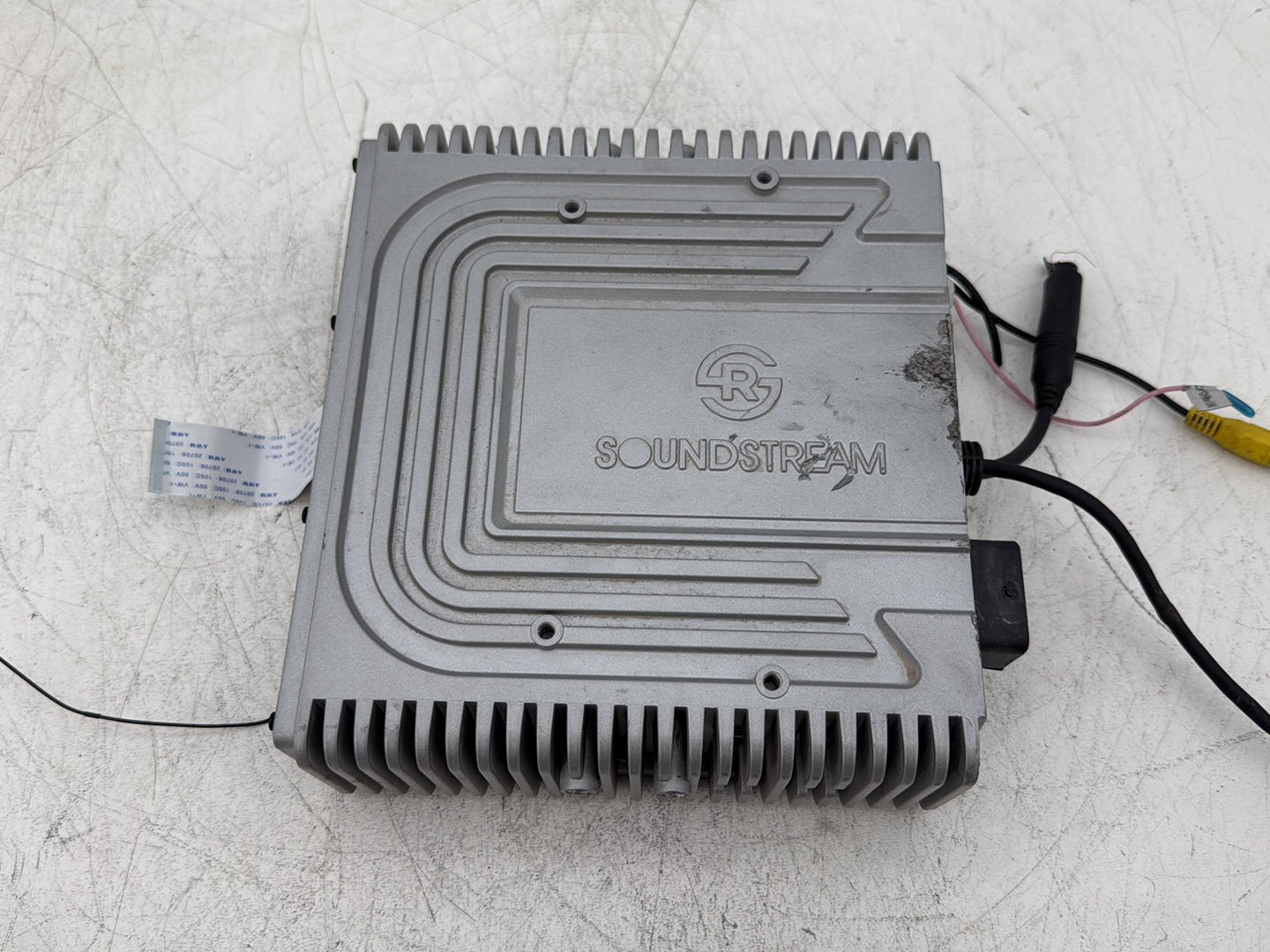 2012 Harley Road Glide Touring FLTRX Custom OEM Digital Media Receiver Head Radio Player