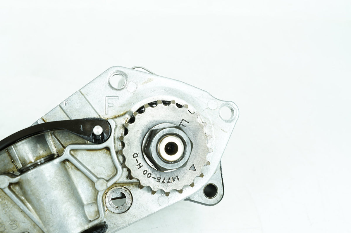 2000 - 2006 Harley-Davidson Softail Deuce Engine Motor Lower Timing Chain Guide 14715-00