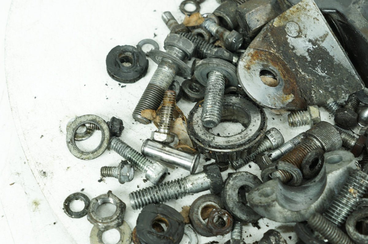 1992 Harley-Davidson Touring FLHS - Hardware Bolts Nuts & Brackets