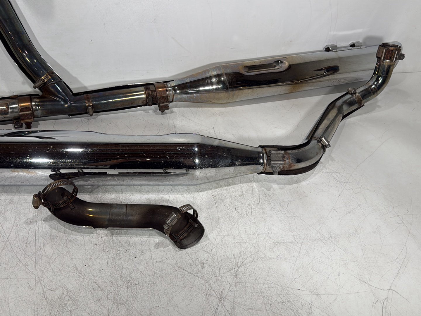 2004 Harley Touring FLHT Electra Glide OEM Exhaust Header Pipes Muffler Vance & Hines