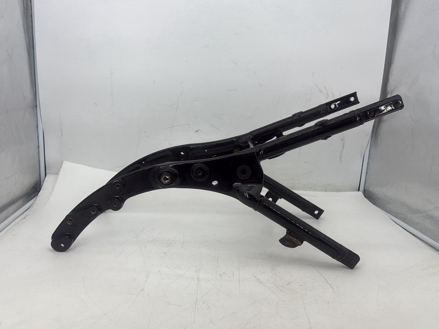 2011 Harley Electra Glide Ultra FLHTK OEM Rear Sub Frame Subframe Tail Rail