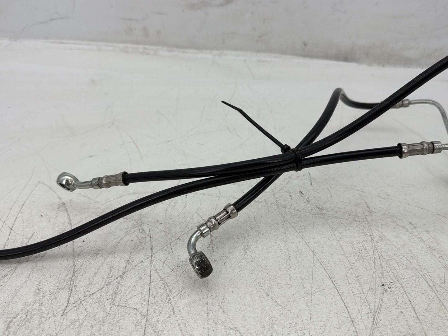 2012 Harley Street Glide Touring FLHX OEM Front Brake Hose Line Pipe ABS