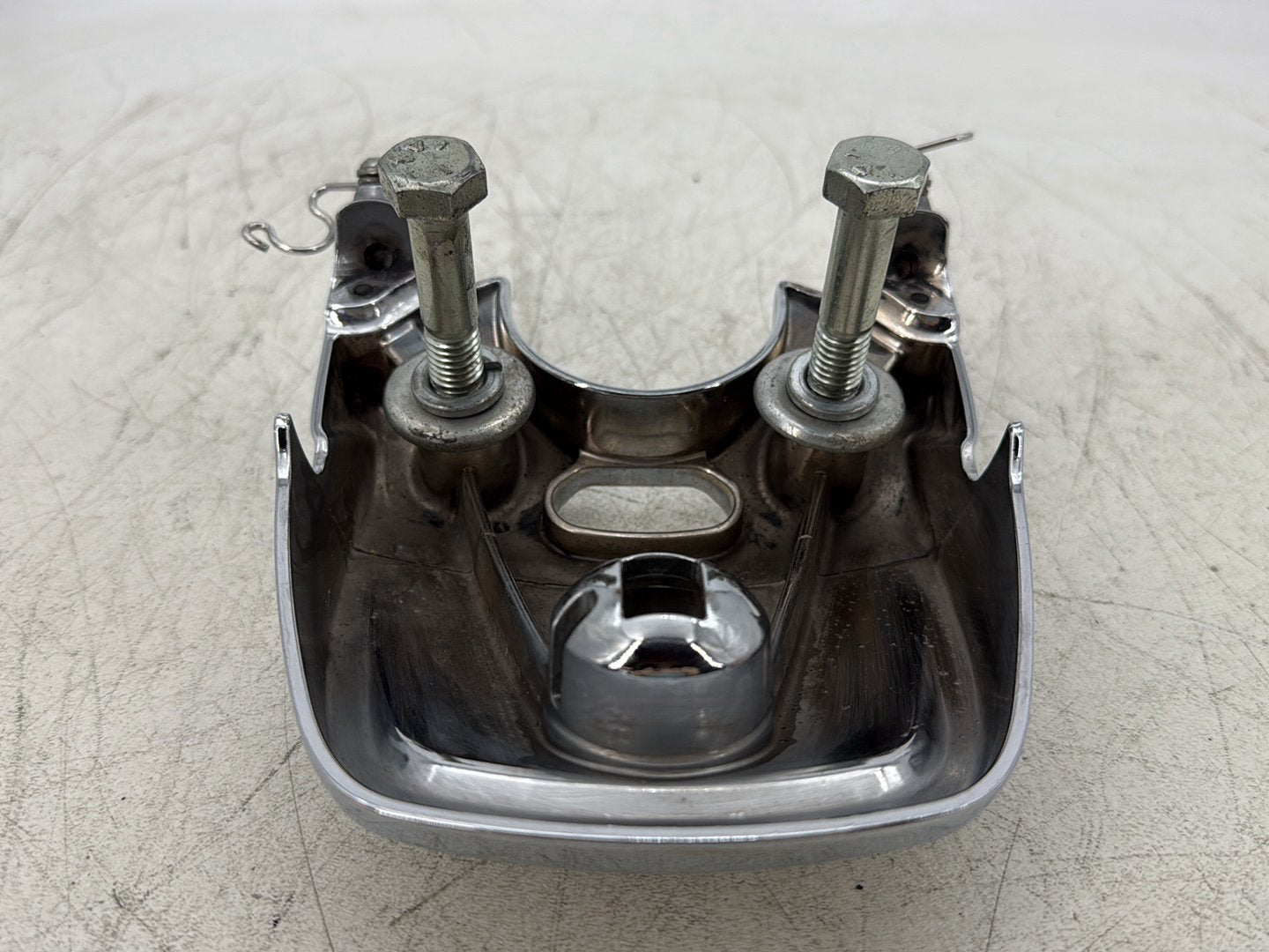 2015 Harley Dyna Low Rider FXDL OEM Front Handlebar Riser Top Clamp Chrome