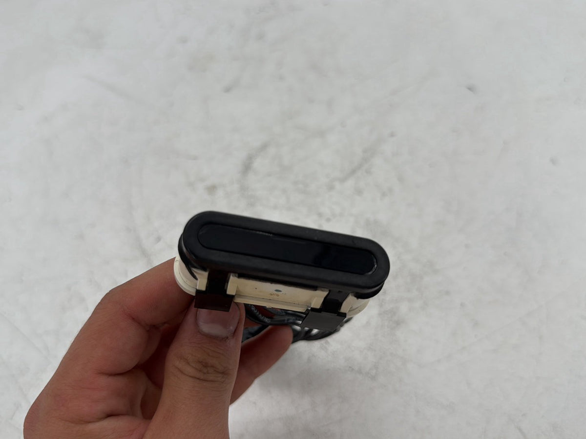 06 Harley Street Glide Touring FLHXI OEM Dash Indicator Lamp Wire Plug 68789-96A