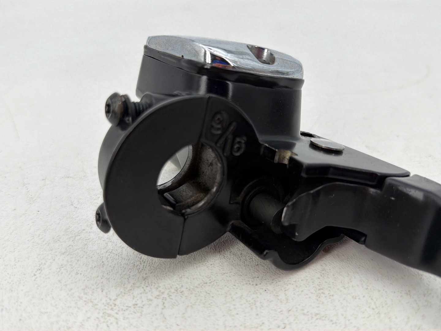 1986 - 1998 Harley-Davidson Softail Heritage Classic Front Right Brake Lever Master Cylinder  	45019-96D