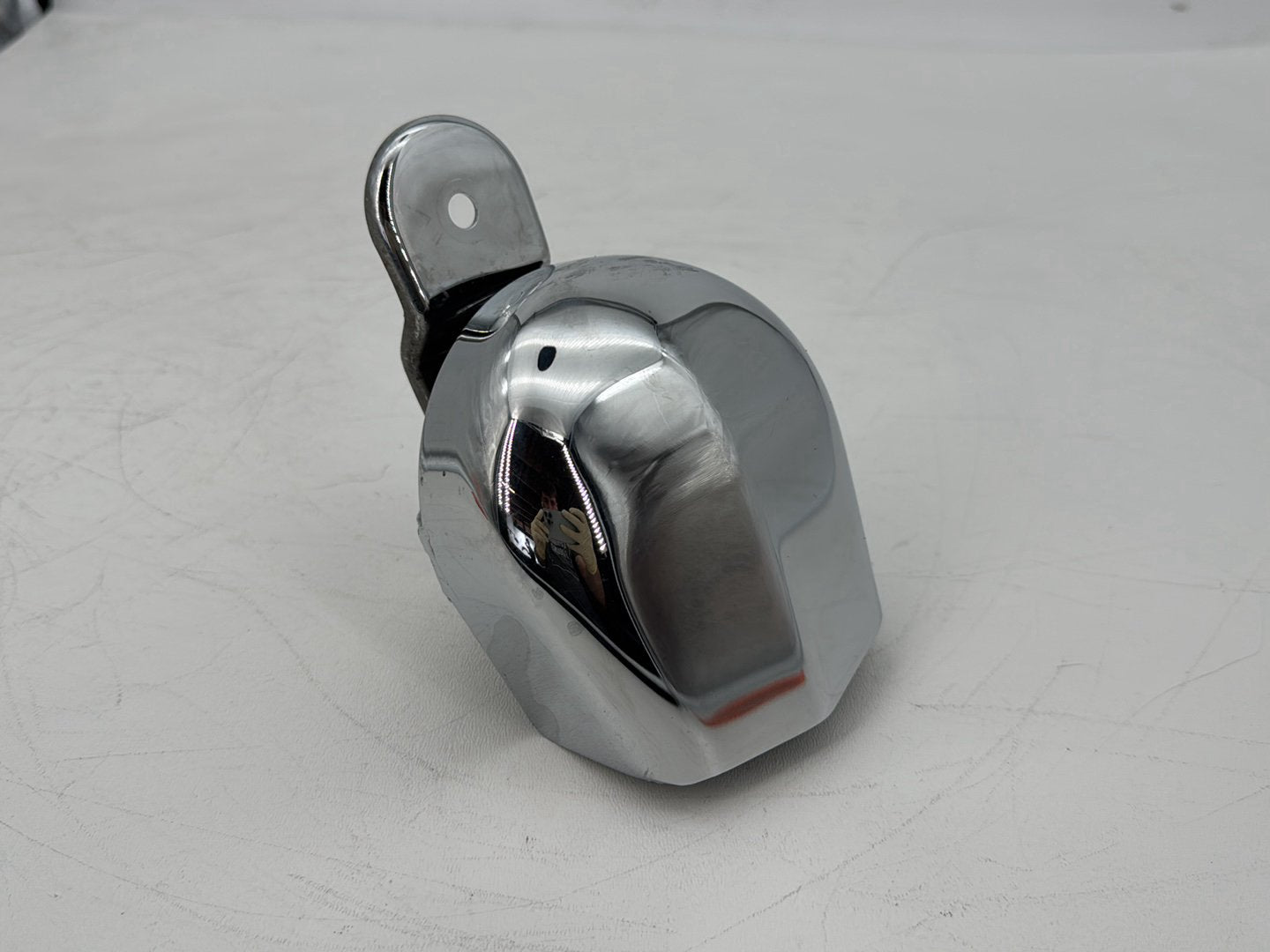 1999 - 2006 Harley-Davidson Touring Electra Glide Classic Horn Signal Klaxon Chrome Cover 69012-93A