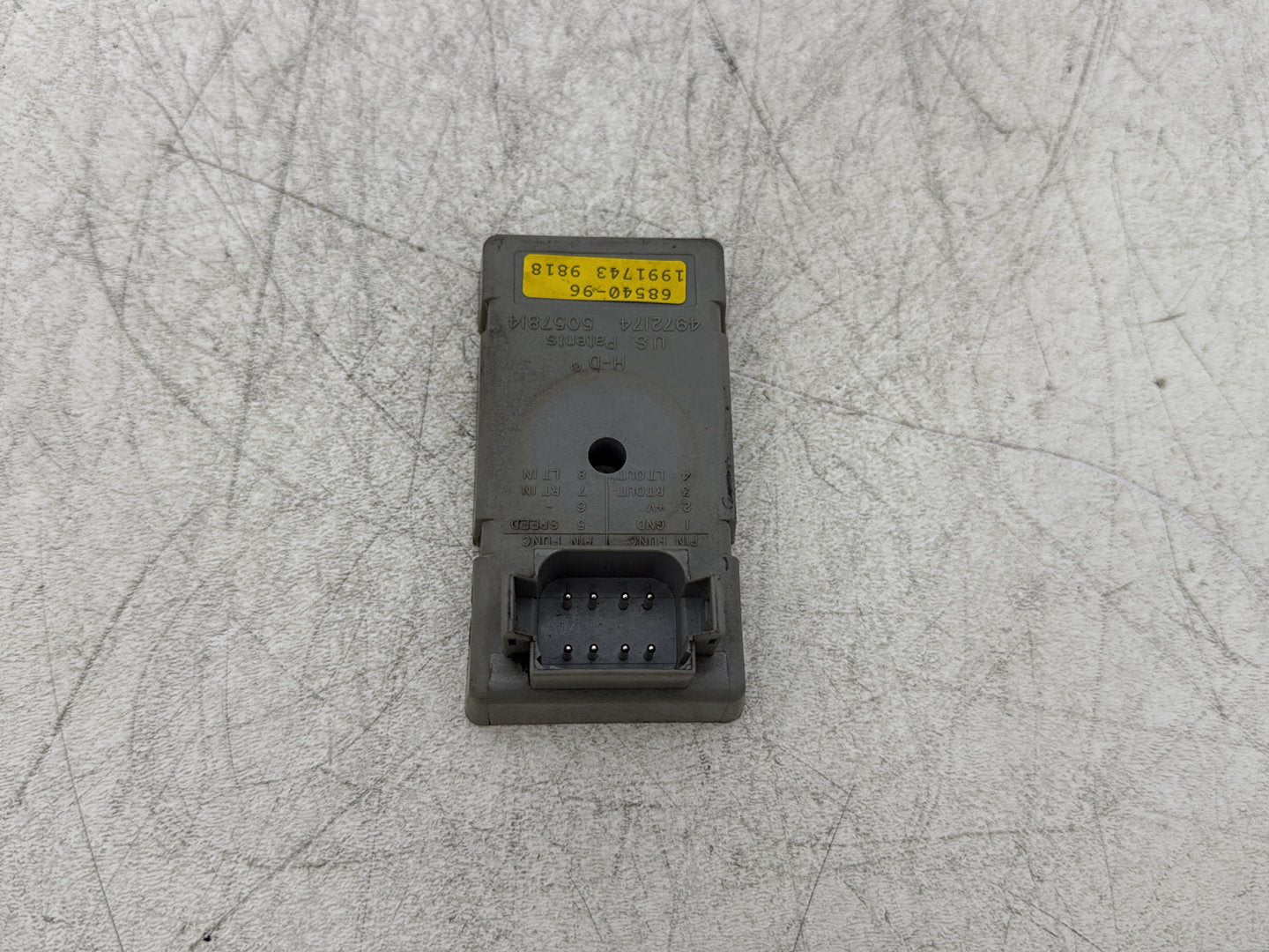 1998 Harley Touring FLHTCUI Electra Glide Ultra OEM Turn Signal Module Canceller TSM