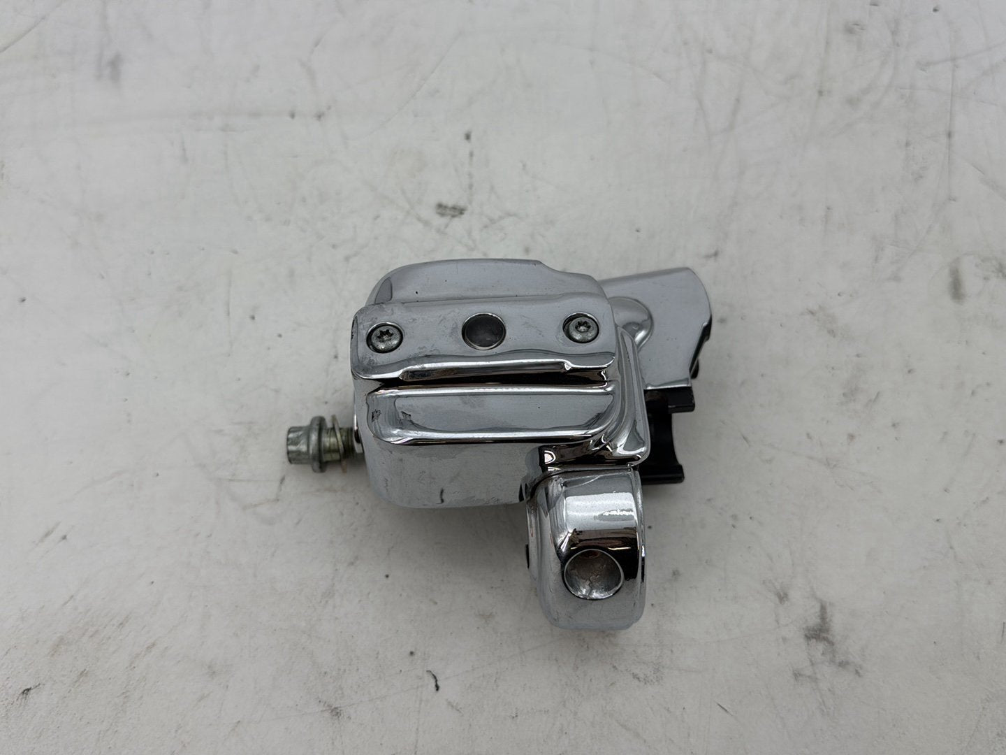 2002 Harley Heritage Softail Classic FLSTC OEM Front Right Hand Brake Lever Master Cylinder Reservoir