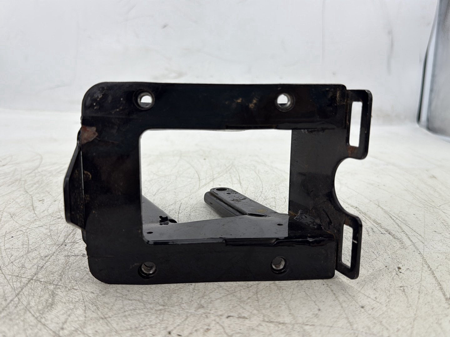2015 Harley Road Glide Touring FLTRXS OEM Inner Fairing Mount Support Bracket