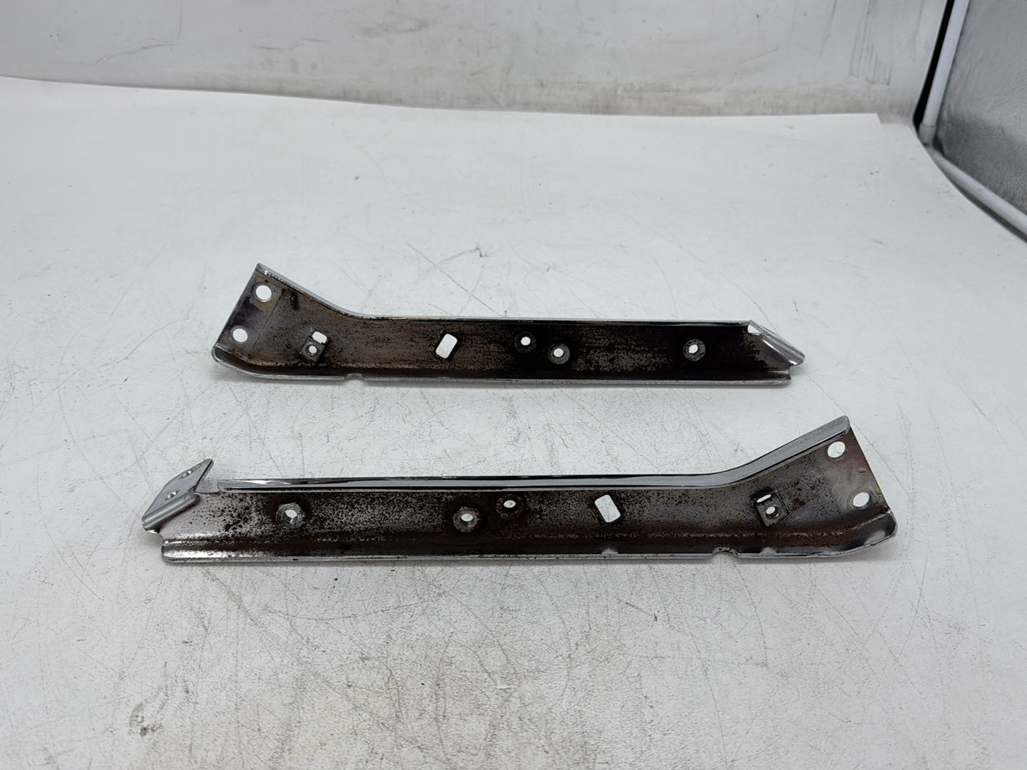 1996 Harley Electra Glide Touring FLHT OEM Left Right Saddlebag Fender Struts Brackets