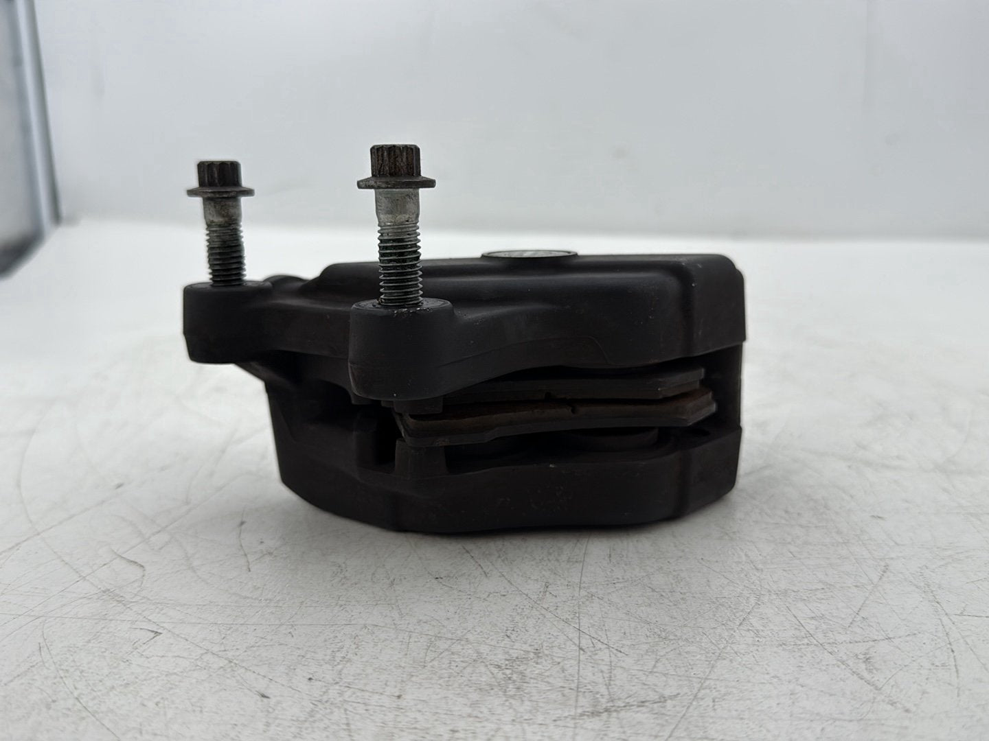2014 Harley Street Glide Touring FLHXS OEM Front Left 1 Brake Caliper